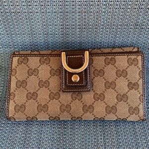 Women's Gucci Wallet
